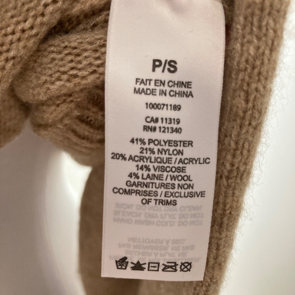 Dynamite cropped knit sweater - Picture 3 of 4